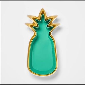 Set of Three Pineapple Nesting Bowls